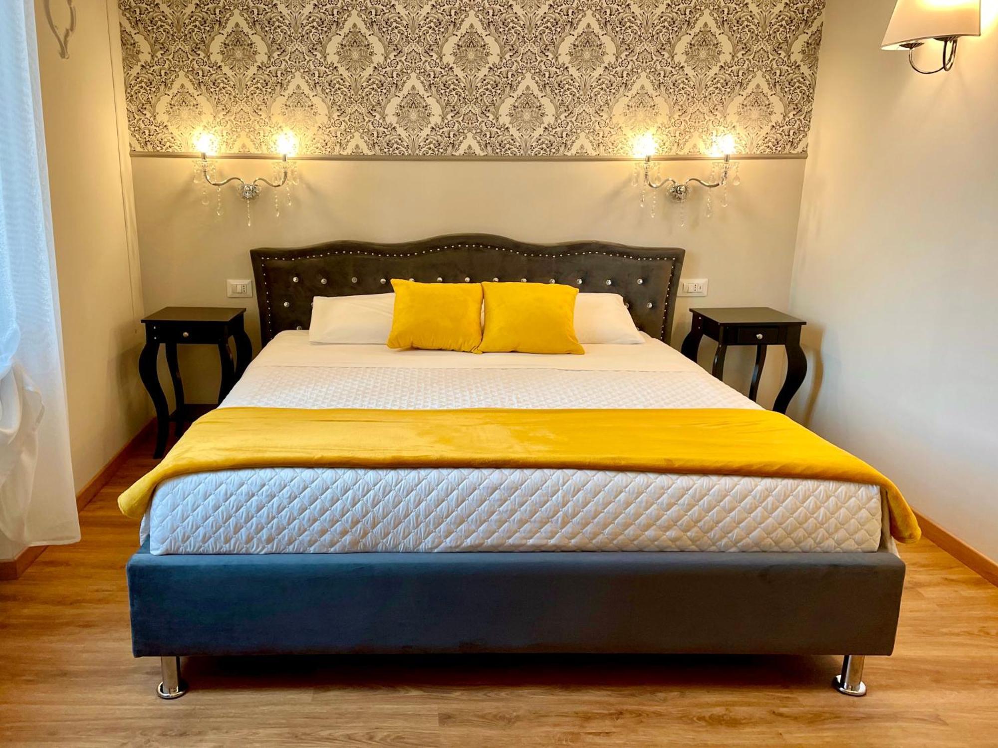 ורונה Domus 44 Rooms מראה חיצוני תמונה
