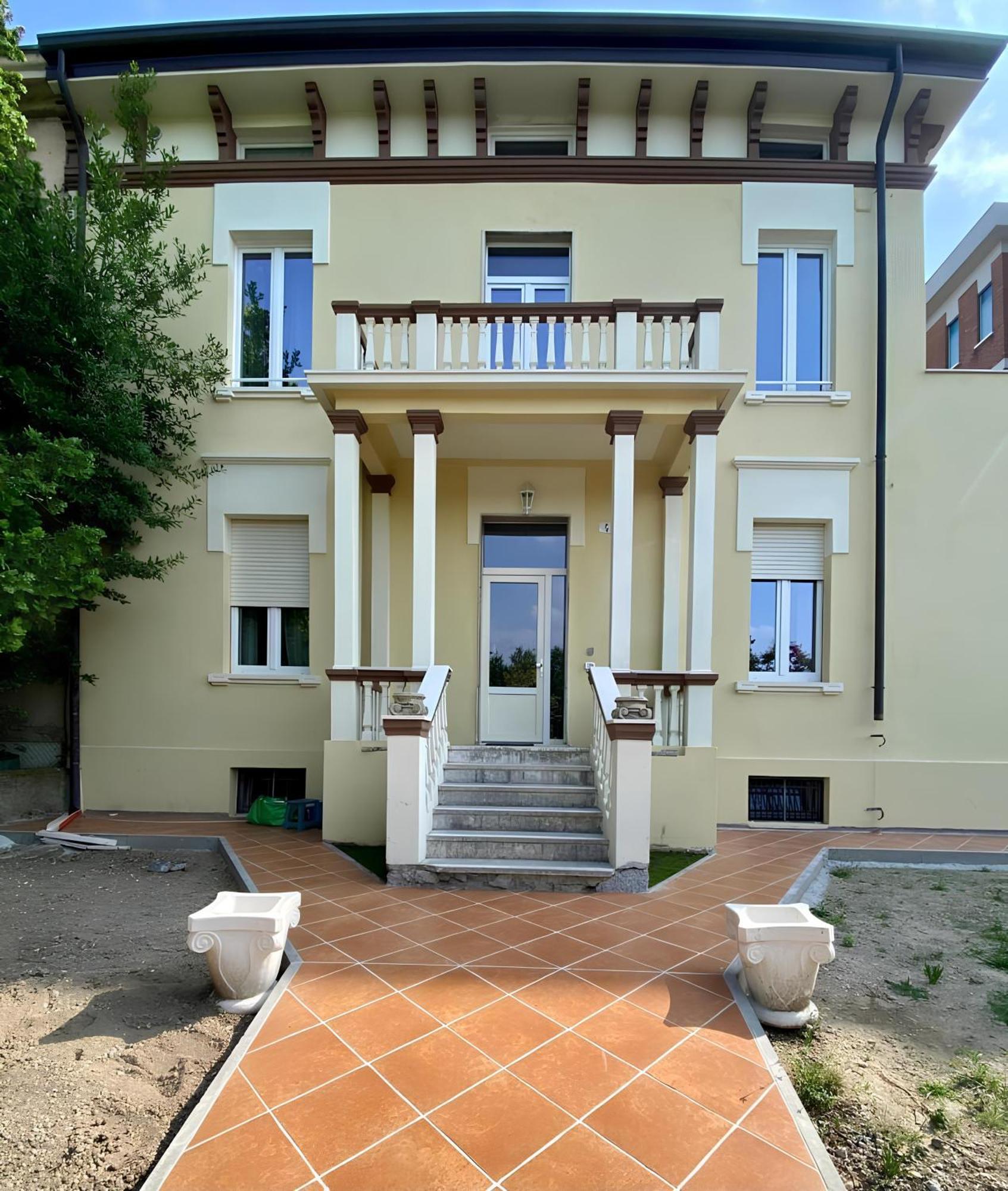 ורונה Domus 44 Rooms מראה חיצוני תמונה